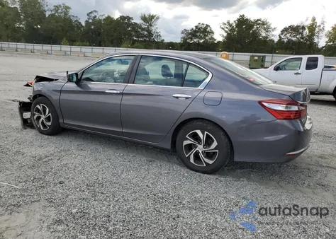 2017 Honda Accord Lx z USA, uszkodzony, nr VIN 1HGCR2F34HA119452